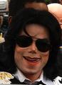 Michael And His Chewing Gum : D - michael-jackson photo