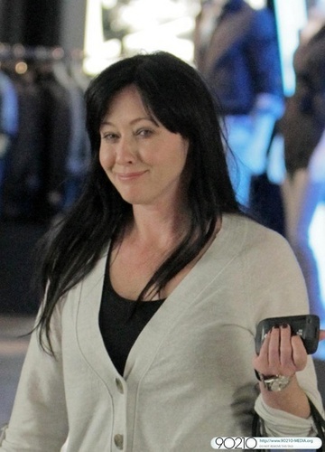  Shannen Doherty shops at The Armani Exchange on Robertson Blvd