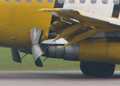 737 engine reverse - air-travel photo