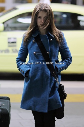  Arriving in Vancouver to film 'I'm with Cancer' [3/10/10]