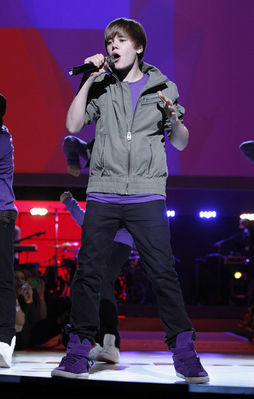  Events > 2010 > March 11th - 2010 Nickelodeon Upfront Presentation