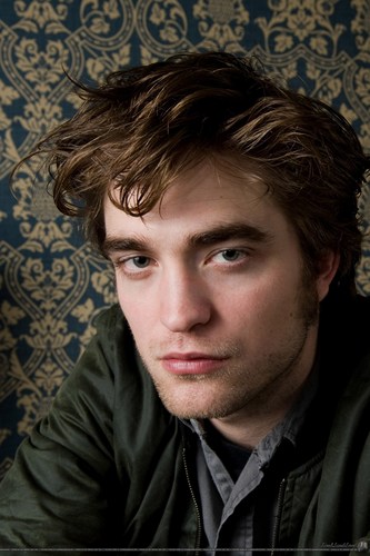 HQ-Robert-Pattinson-New-York-Portraits