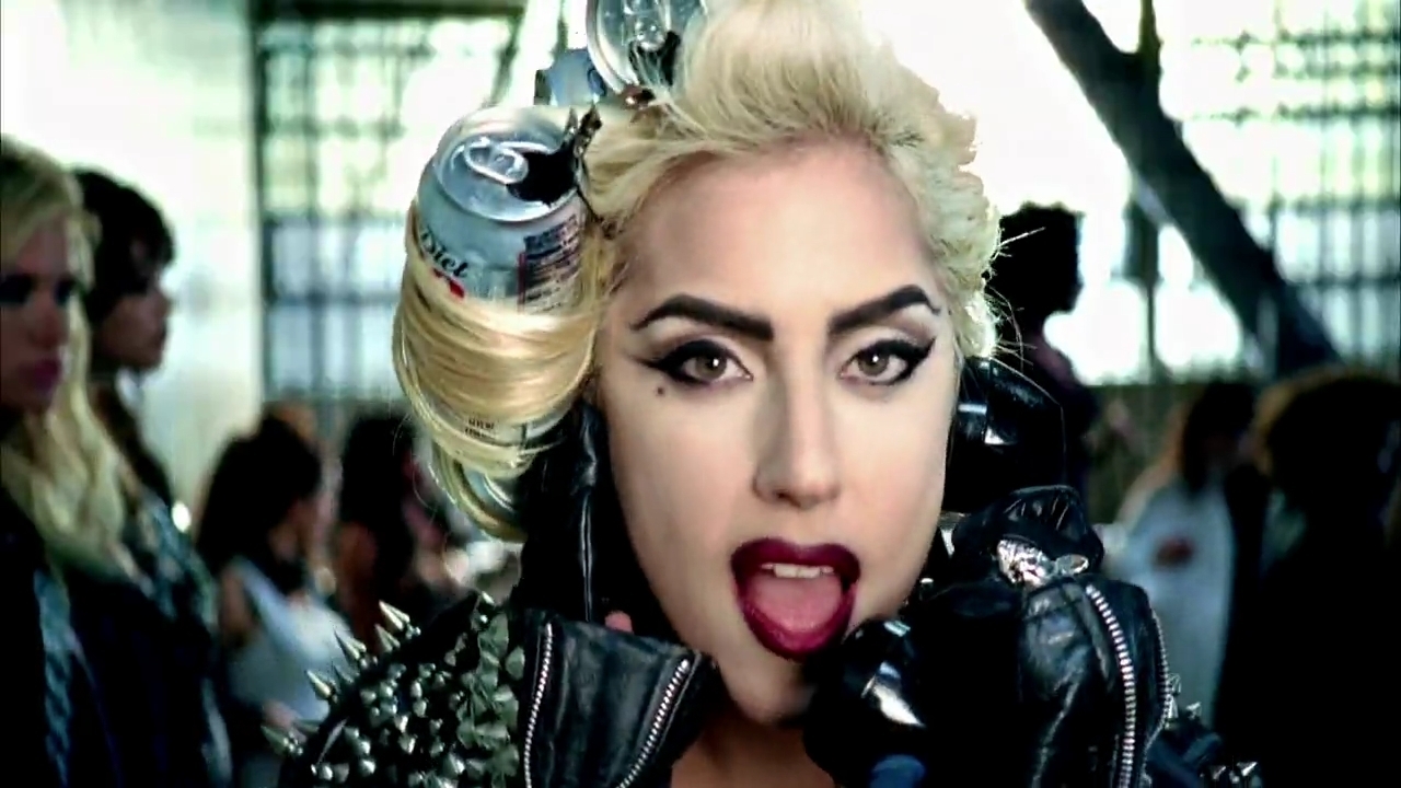 Lady-Gaga-Beyonce-Telephone-Music-Video-
