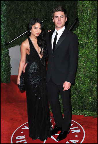  Zac & Vanessa on Red carpet of Oscars