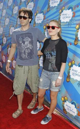  Anna Paquin and Stephen Moyer at the Make-A-Wish Foundation Fun দিন (March 14)