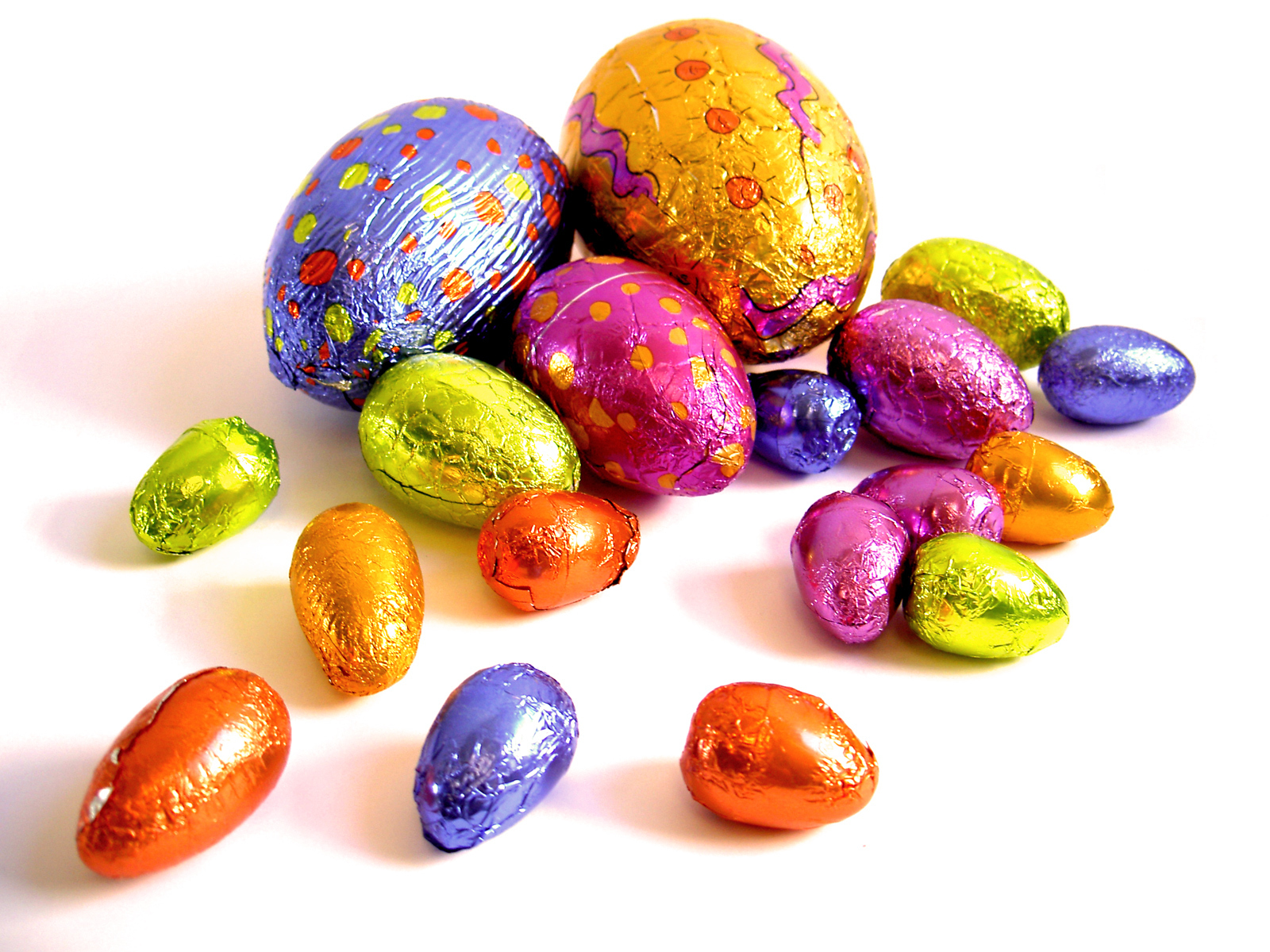 Coloured easter eggs - Easter Wallpaper (10926130) - Fanpop