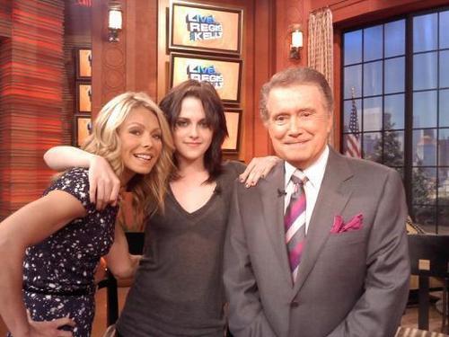  Kristen Stewart with Regis and Kelly