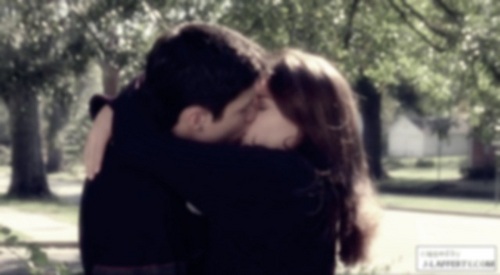 Naley's first kiss