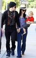 Pete Wentz and Ashlee Simpson in Venice Beach (March 15) - celebrity-couples photo