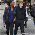 J.Bieber has a girlfriend???? :( - justin-bieber photo