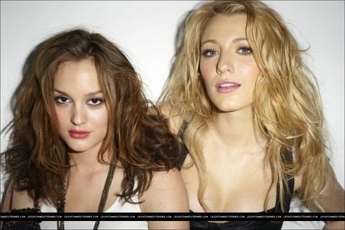  Leighton Meester and Blake Lively