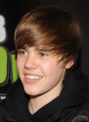 March 23rd - 92.3 NOW's ''Bowling With Bieber'' Record Release Party