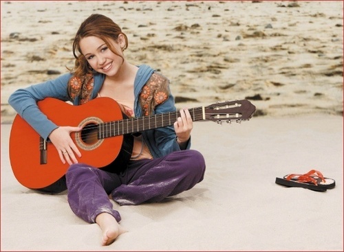  Miley funny =)