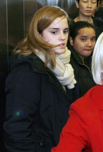 Emma Watson Gets Back to the UK