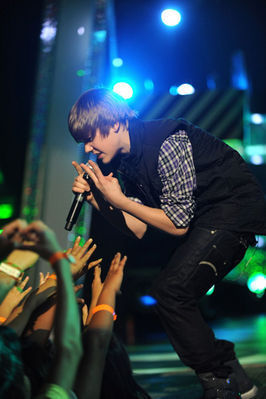 Events > 2010 > March 27th - Nickelodeon's 23rd Annual Kids' Choice Awards