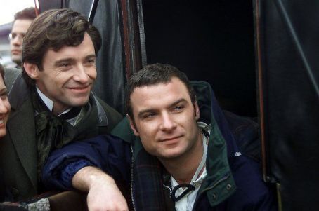  Liev and Hugh on the set of K&L