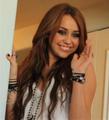 Miley Cyrus (2010) - Picture - hannah-montana photo