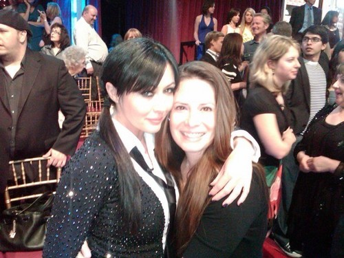 shannen and holly-dwts twitter photo
