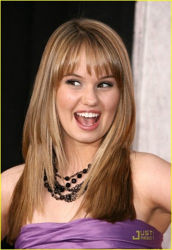  Debby @ The Last Song Premiere