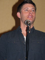 Jensen at LA Con '10 - jensen-ackles photo