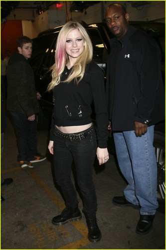  Avril Lavigne :)