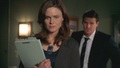 B&B - 1x13 - The Woman in the Garden - booth-and-bones screencap