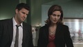B&B - 2x20 - The Glowing Bones in the Old Stone House - booth-and-bones screencap