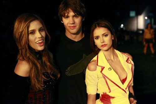  Behind The Scenes of TVD