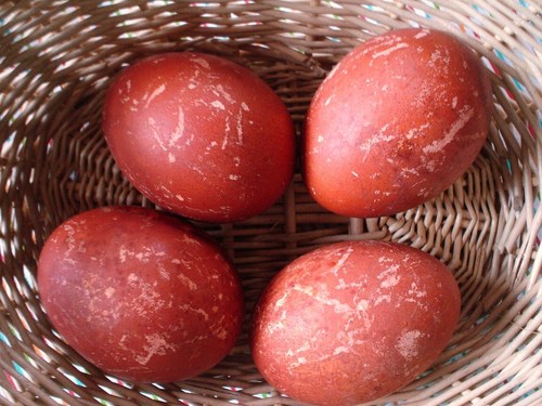 Dying Easter Eggs With Onion Skins