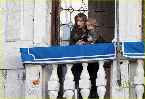  angelina in the balcony with knox