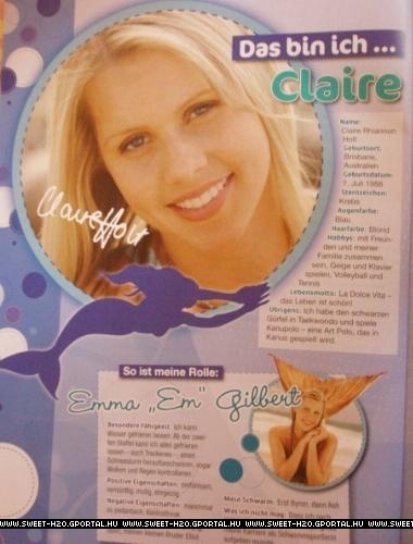  claire holt 記事