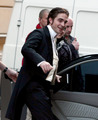 HQ pic of Rob on the set of Bel Ami yesterday - robert-pattinson photo