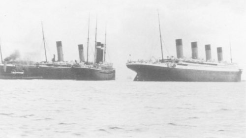 Titanic mga litrato