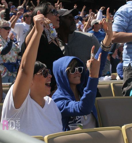 Rihanna shows up to support LA Dodgers - April 13, 2010