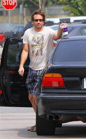  18/04/2010 - David forgets his coffee ;)