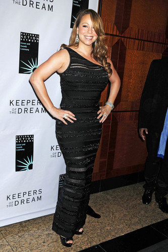  Mariah Arriving At The Keepers Of The Dream Awards!