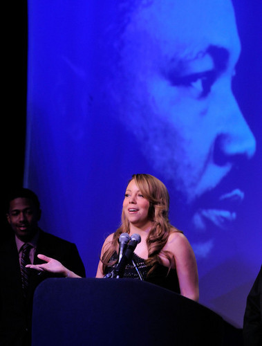  Mariah At The Keepers Of The Dream Awards Inside!