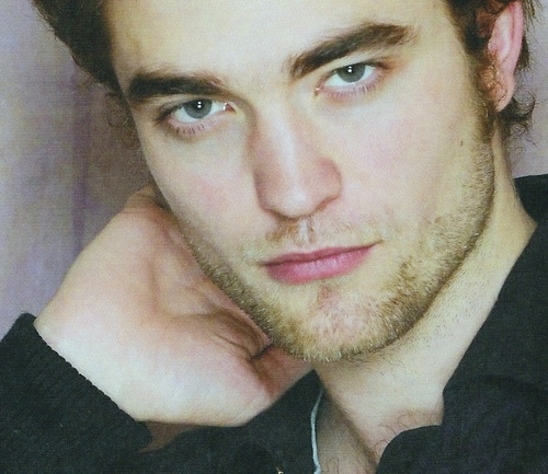  New/Old Pic Of Robert
