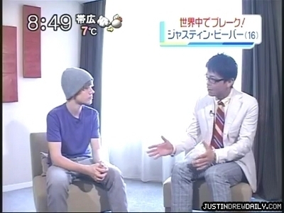  テレビ > Interviews/Performances > 2010 > 日本 Interview (21st April 2010)