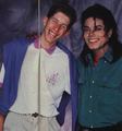 WITH A HAPPY FAN - michael-jackson photo