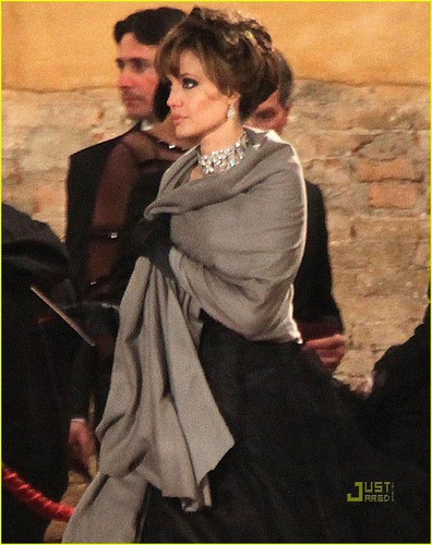  Angelina Jolie: Ball áo choàng Gorgeous