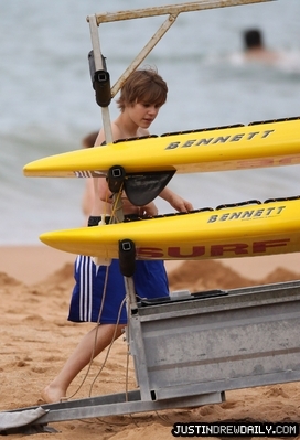  At пляж, пляжный in Sydney, Australia (24th April, 2010)