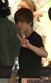 Candids > 2010 > Out for Lunch in Sydney (April 24th) - justin-bieber photo