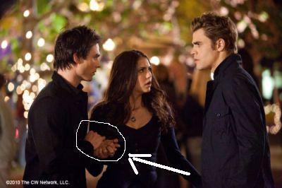  Damon and Elena holding hands