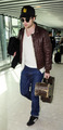 HQ Pictures of Robert Pattinson at Heathrow Airpor - Going To Vancoiver - robert-pattinson photo