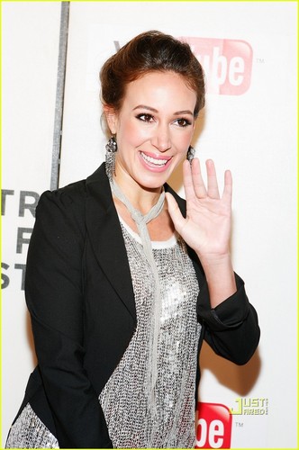  Haylie Duff at the premiere Earth Made of Glass