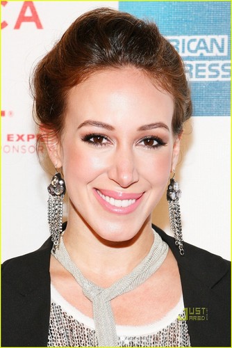  Haylie Duff at the premiere Earth Made of Glass