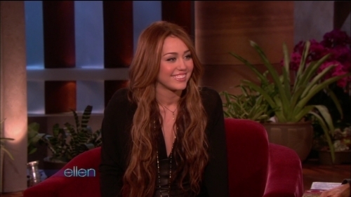  The Ellen প্রদর্শনী with Miley Cyrus