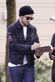 Rob Spotted Having Lunch Today in Vancouver - twilight-series photo