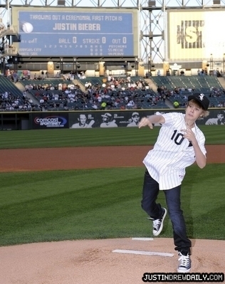  Appearances > 2010 > White Sox Game; (May 3rd)